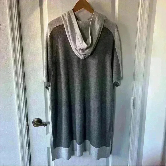 Lululemon Opened Up Poncho M/L - Picture 8 of 14